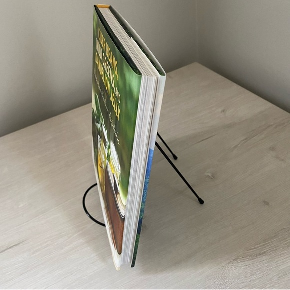 Cider Beans, Wild Greens, and Dandelion Jelly : Recipes from Southern Appalachia - Picture 3 of 14